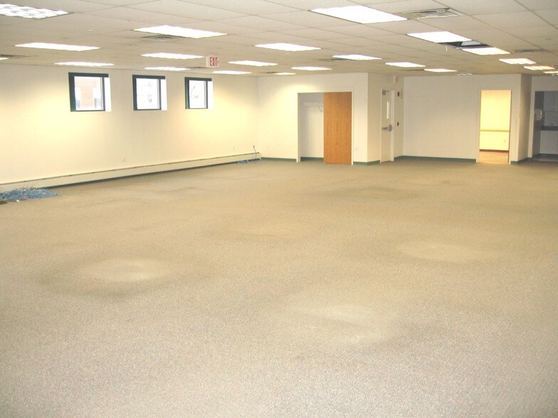 More Photos Of 131 West St, Danbury Office For Lease
