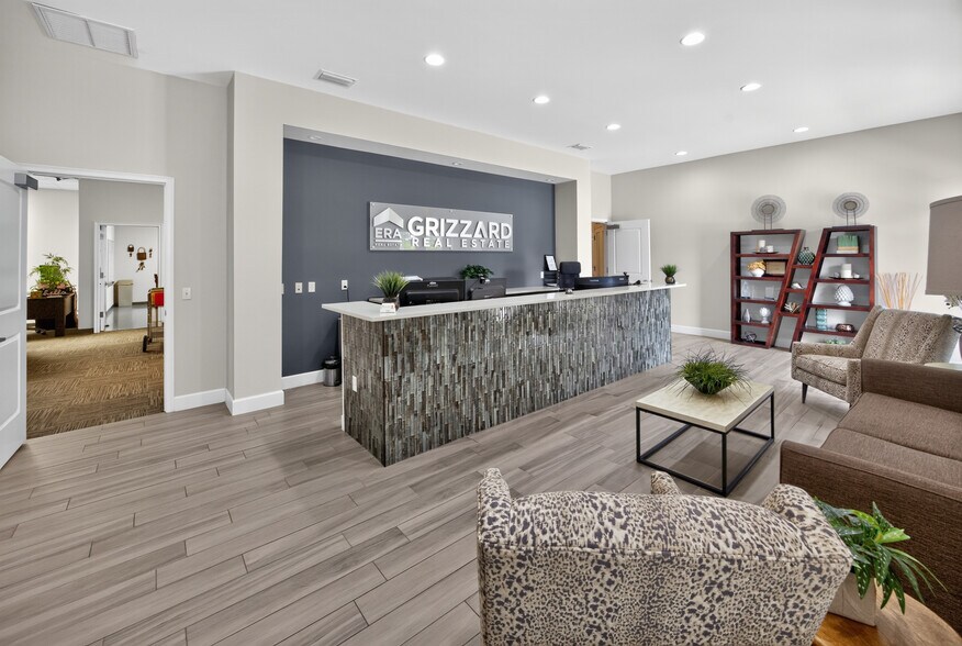 More Photos Of 842 Highway 466, Lady Lake Office For Lease