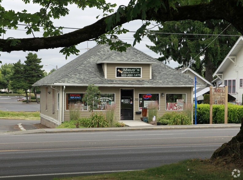 More Photos Of 323 W Powell Blvd, Gresham Freestanding For Lease