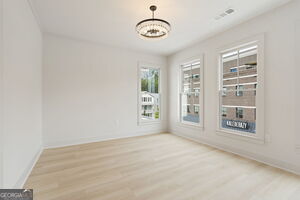More Photos Of 68 Linton St, Woodstock Apartments For Sale