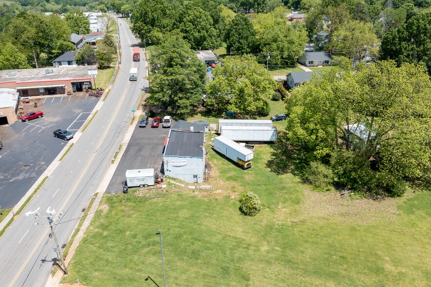More Photos Of 15 N Carolina Ave, Maiden Auto Repair For Sale