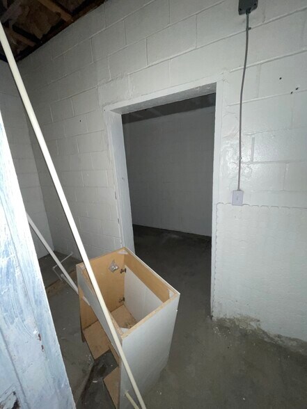 More Photos Of 1706 Hayden Ave, East Cleveland Auto Dealership For Sale