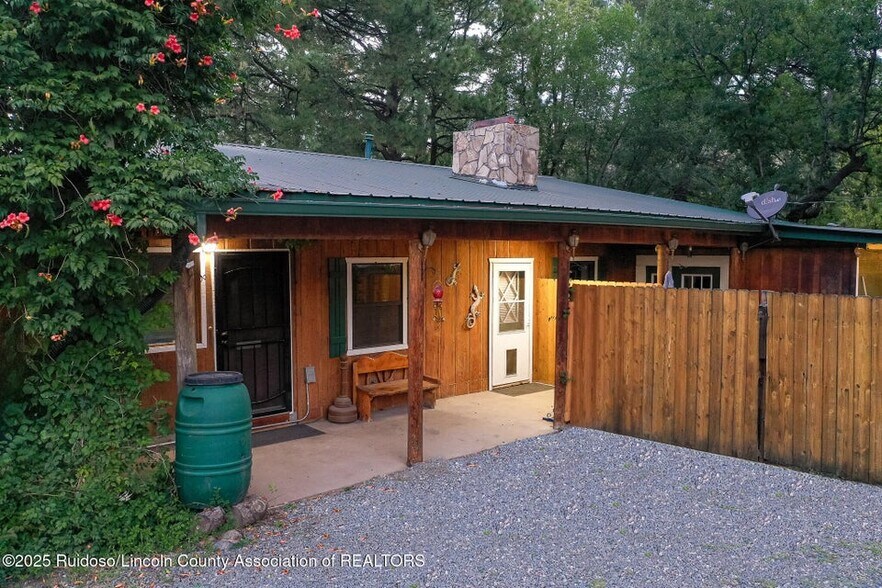 More Photos Of 616 Sudderth Dr, Ruidoso General Retail For Sale