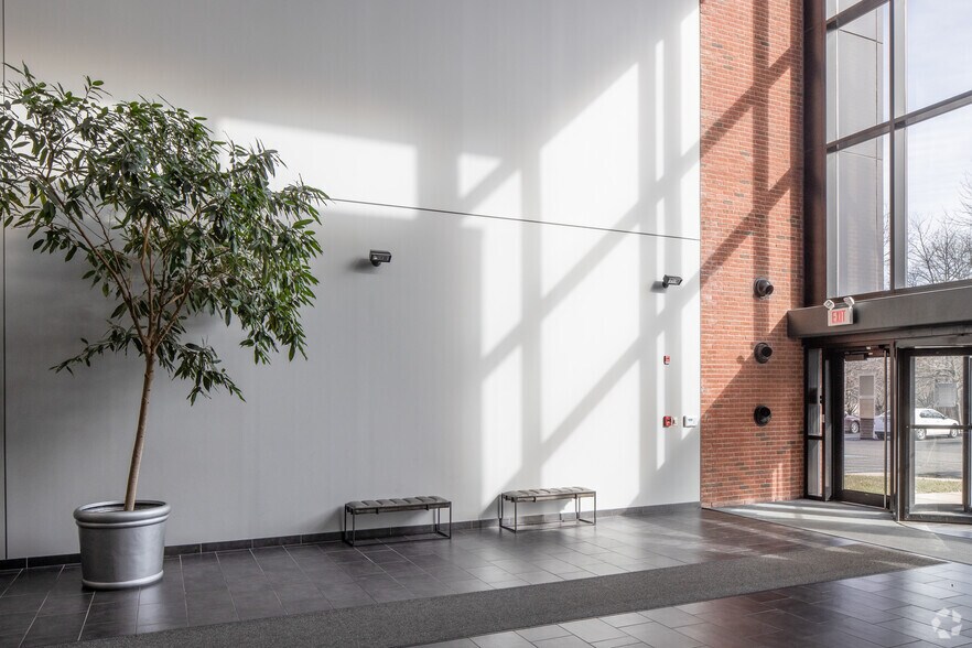 More Photos Of 4814 Outlook Dr, Wall Township Office For Lease