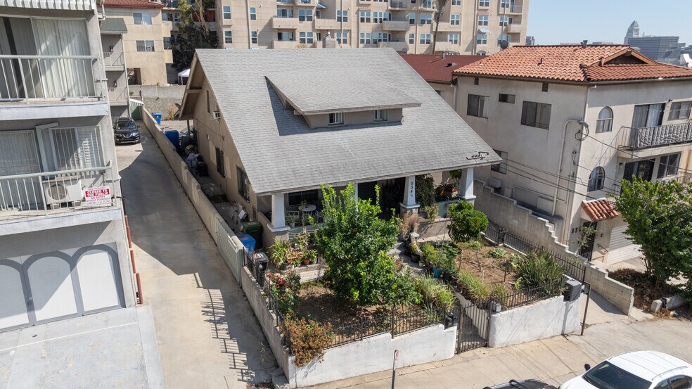 More Photos Of 934 Centennial St, Los Angeles Multifamily For Sale