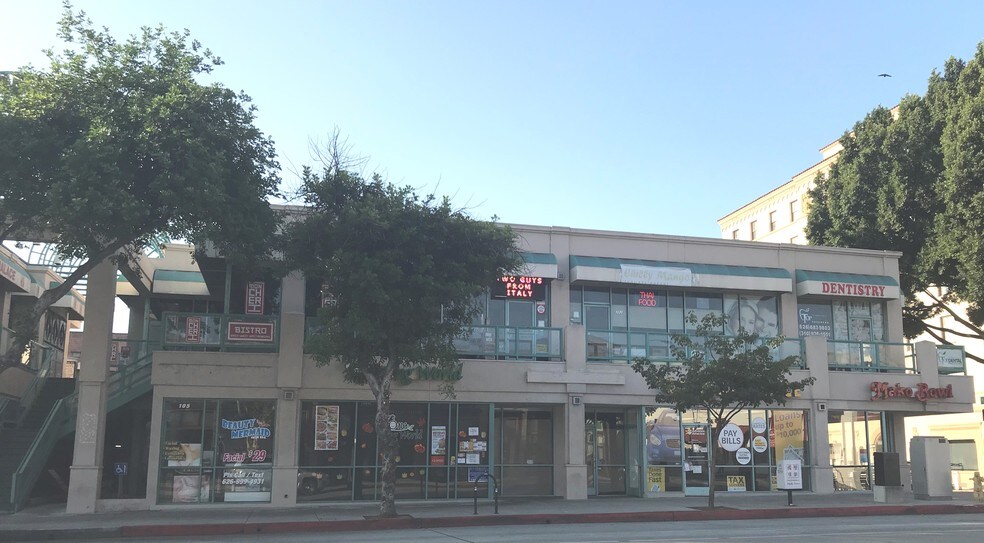 More Photos Of 950 E Colorado Blvd, Pasadena Restaurant For Lease
