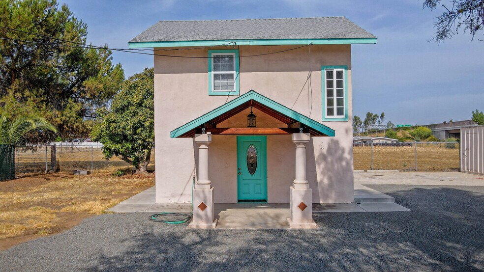 More Photos Of 10354 Prospect Ave, Santee Office For Sale