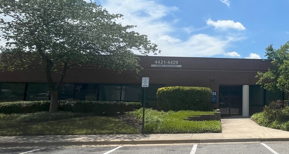 More Photos Of 4421-4429 Forbes Blvd, Lanham Office For Lease