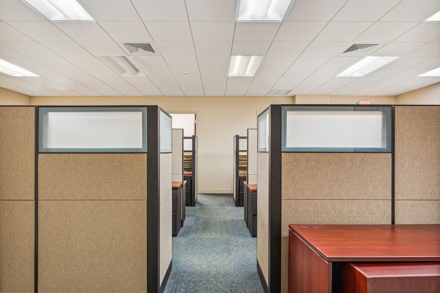 More Photos Of 3945 W Atlantic Ave, Delray Beach Office For Lease