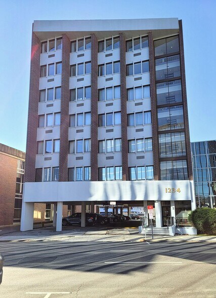 More Photos Of 1234 Summer St, Stamford Office For Sale