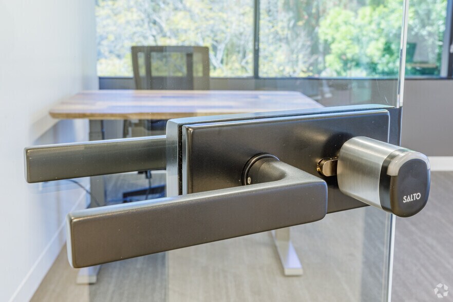 More Photos Of 10089 Willow Creek Rd, San Diego Coworking Space