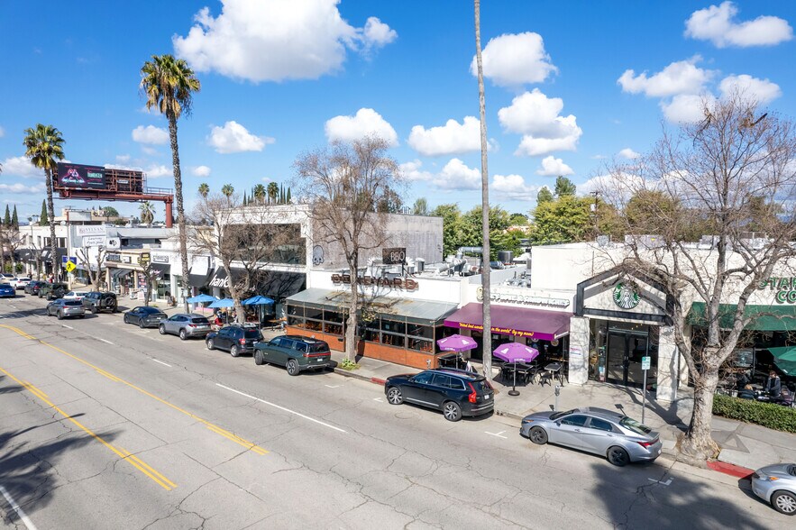 More Photos Of 13539 Ventura Blvd, Sherman Oaks Freestanding For Lease