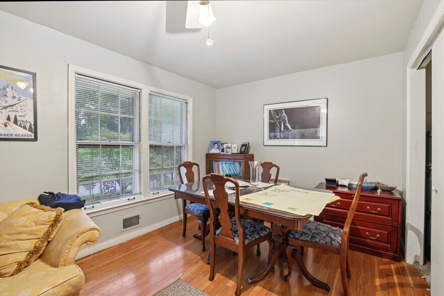 More Photos Of 2119 Vista Dale Ct, Tucker Office Residential For Sale