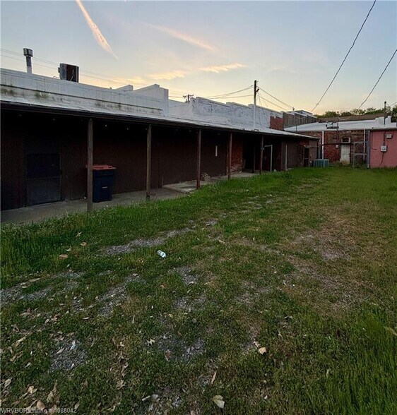 More Photos Of 500 Main St, Van Buren Storefront For Sale