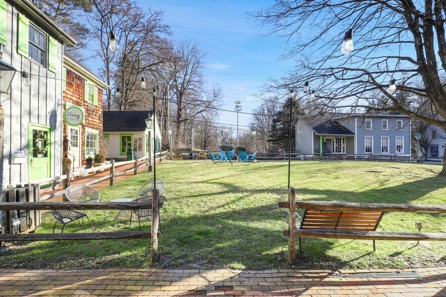 More Photos Of 792 Route 35, Cross River Restaurant For Lease