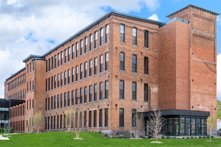 More Photos Of 811-827 Court St, Utica Apartments For Lease