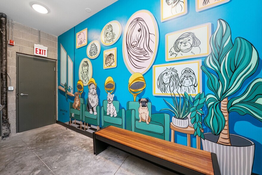 More Photos Of 670 N May St, Chicago Apartments For Lease