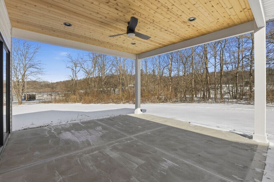 More Photos Of 100 Huselton Dr, Butler Multifamily For Sale