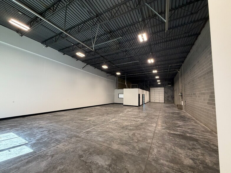 More Photos Of 1901 W 2425 S, Woods Cross Manufacturing For Lease