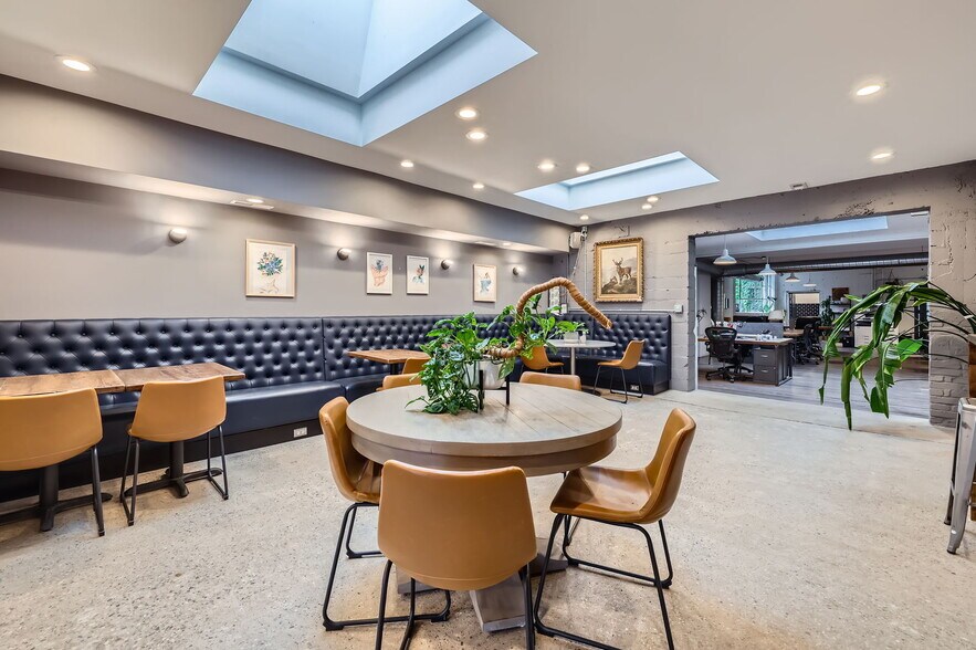 More Photos Of 2611 S 1st Ave, Minneapolis Office For Sale