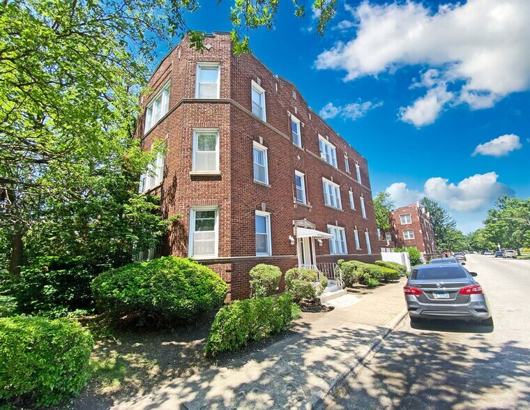 More Photos Of 10856 S Avenue D, Chicago Apartments For Sale