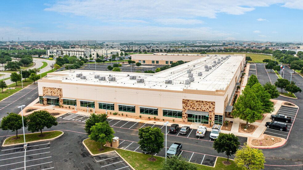 More Photos Of 654 Richland Hills Dr, San Antonio Office For Sale