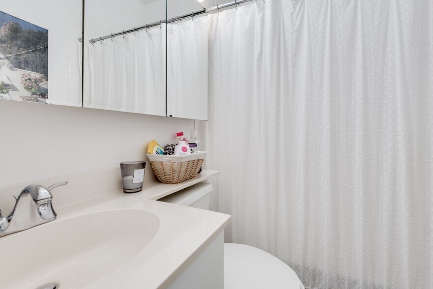 More Photos Of 1641 York Ave, New York Apartments For Sale