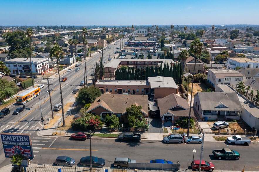 More Photos Of , Los Angeles Multifamily For Sale