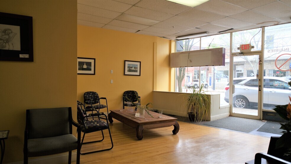 More Photos Of 442-450 Main St, Warren Storefront Retail Office For Lease