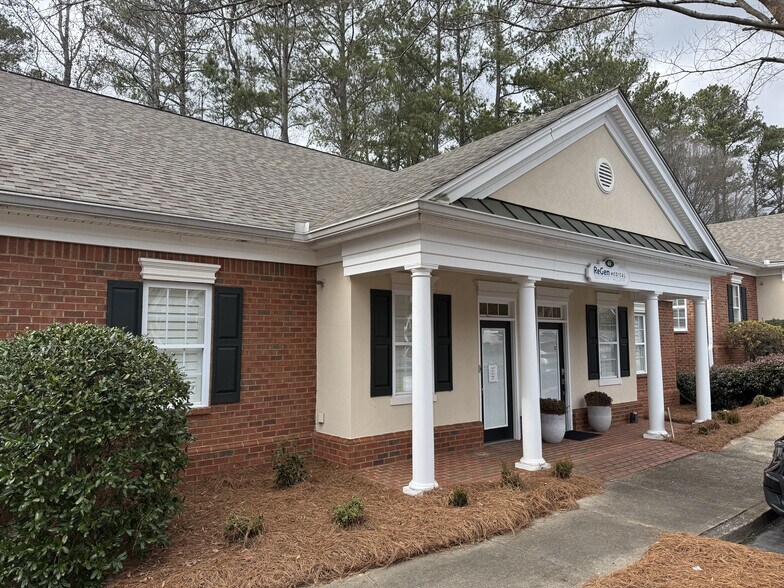 Primary Photo Of 3535 Roswell Rd, Marietta Medical For Lease
