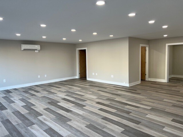 More Photos Of 139 N Main St, Summerville Storefront For Lease