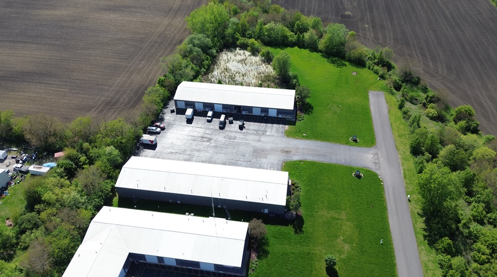 More Photos Of 14611 W Edison Dr, New Lenox Warehouse For Lease