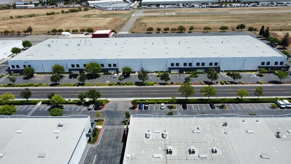 More Photos Of 2141 Icon Way, Vacaville Warehouse For Lease
