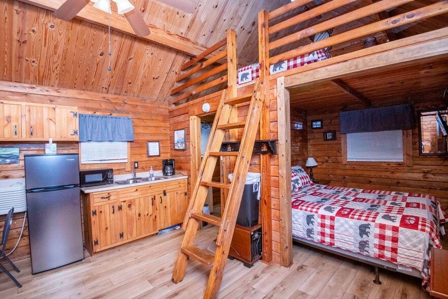 More Photos Of 251 Spring Valley Rd, Pigeon Forge Trailer Camper Park For Sale