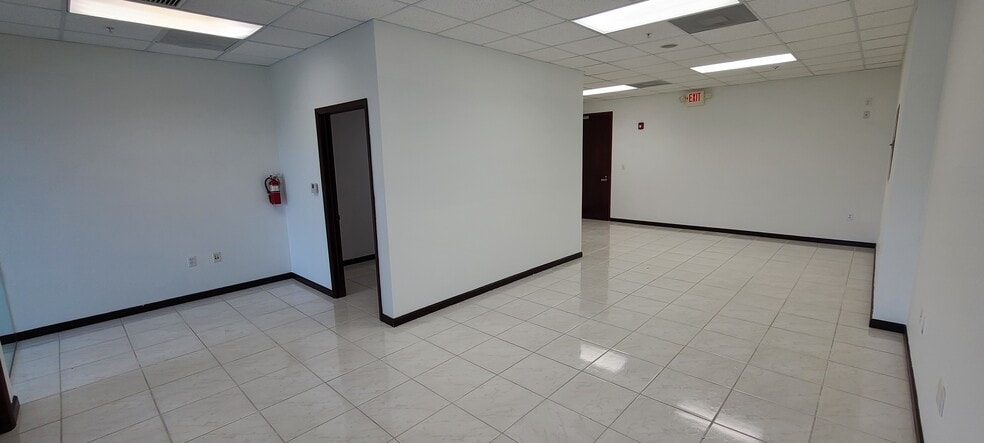 More Photos Of 7950 NW 53rd St, Doral Medical For Sale