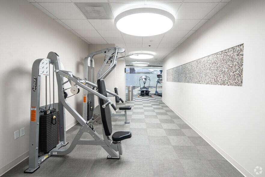 More Photos Of 12222 Merit Dr, Dallas Office For Lease