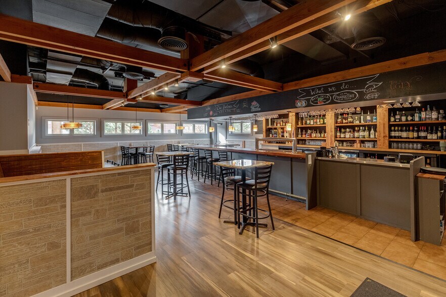 More Photos Of 15115 Edgewood Dr, Brainerd General Retail For Sale