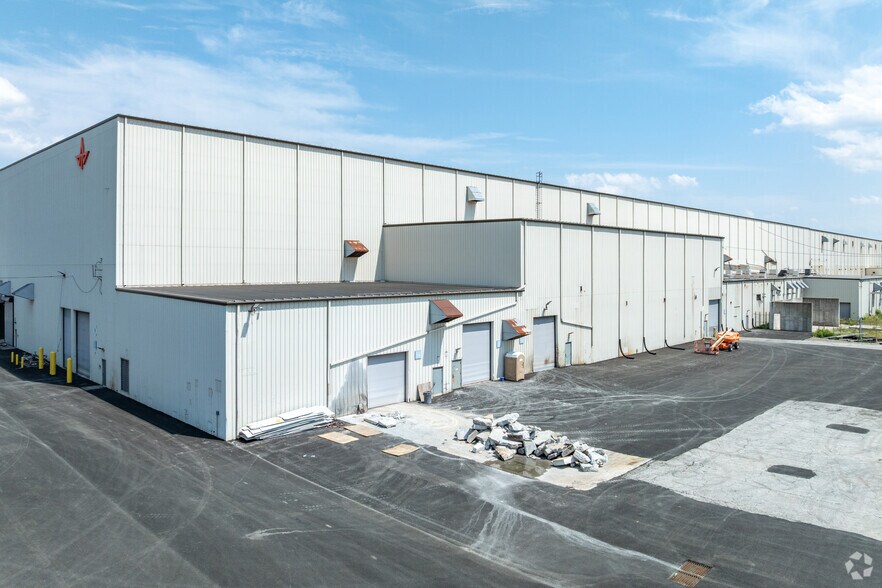 More Photos Of 6301 New Cold Mill Rd, Baltimore Warehouse For Lease