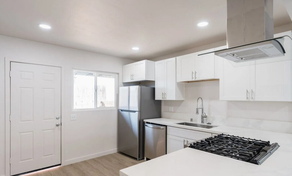 More Photos Of 134-138 5th Ave, Chula Vista Apartments For Sale