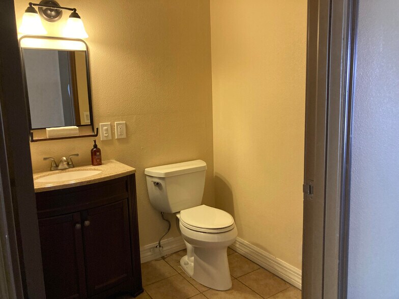 More Photos Of 2530 S Rural Rd, Tempe Office For Lease