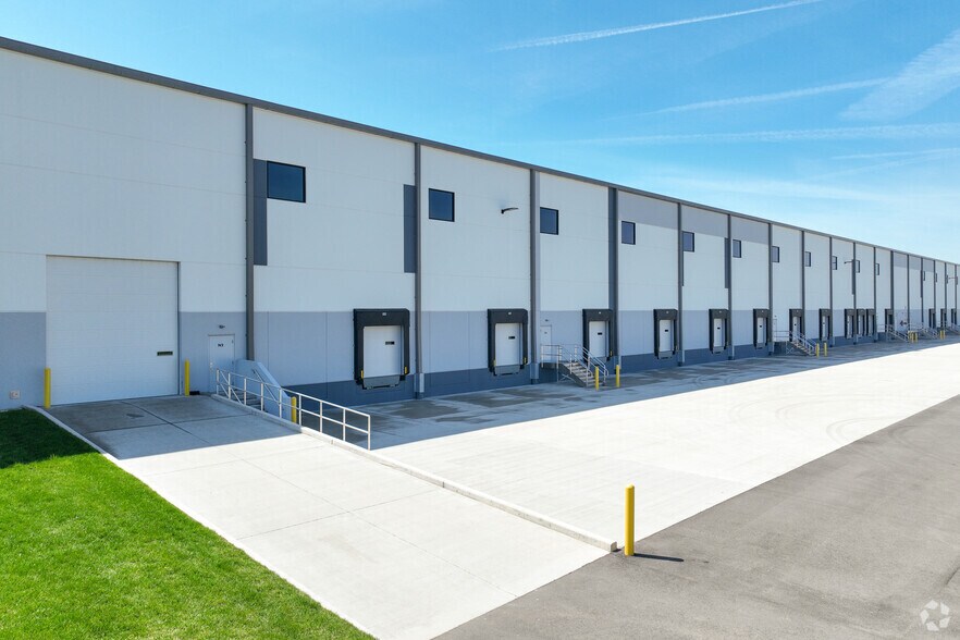 More Photos Of 9981 Harrison Ave, Harrison Distribution For Lease