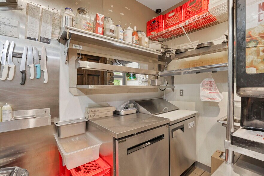 More Photos Of 14675 Zion Rd, Thornville Restaurant For Sale