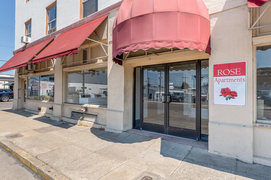 More Photos Of 803-815 SE Stephens St, Roseburg Multifamily For Sale