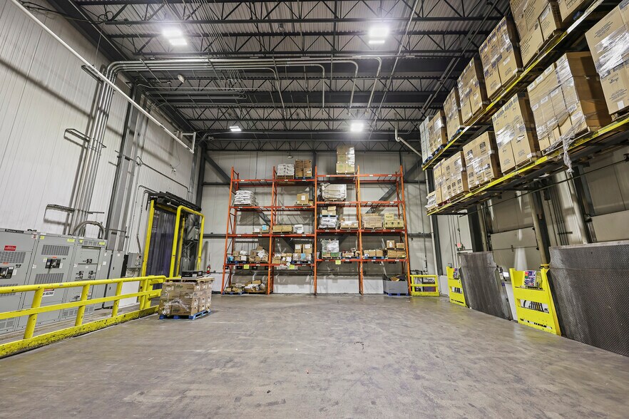 More Photos Of 5225 Investment Dr, Dallas Refrigeration Cold Storage For Lease