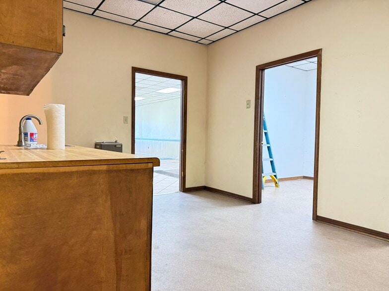 More Photos Of 803 Beverly Pky, Pensacola Parking Lot For Sale