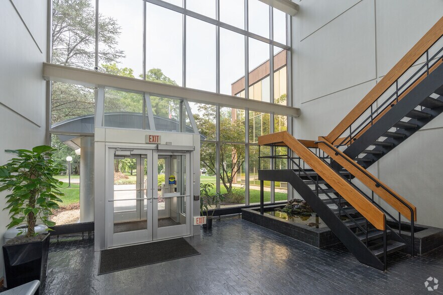 More Photos Of 901 E 8th Ave, King Of Prussia Office For Sale