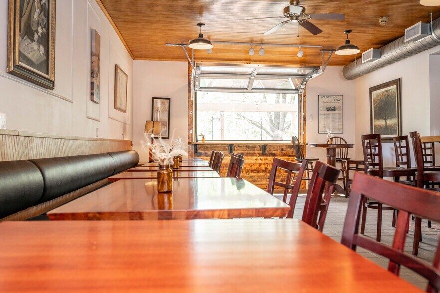 More Photos Of 2015 Madison rd, Cincinnati Storefront Retail Residential For Lease