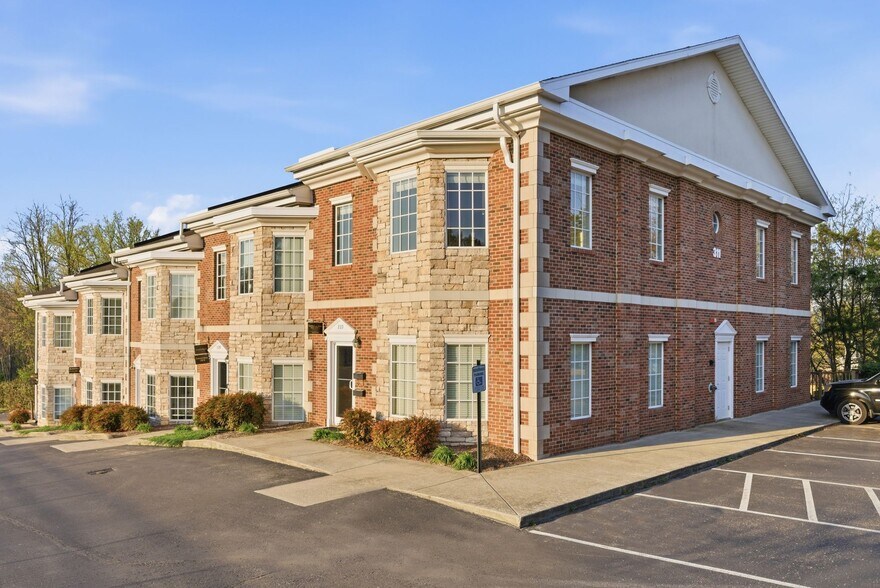 More Photos Of 311 S Royal Oaks Blvd, Franklin Medical For Sale