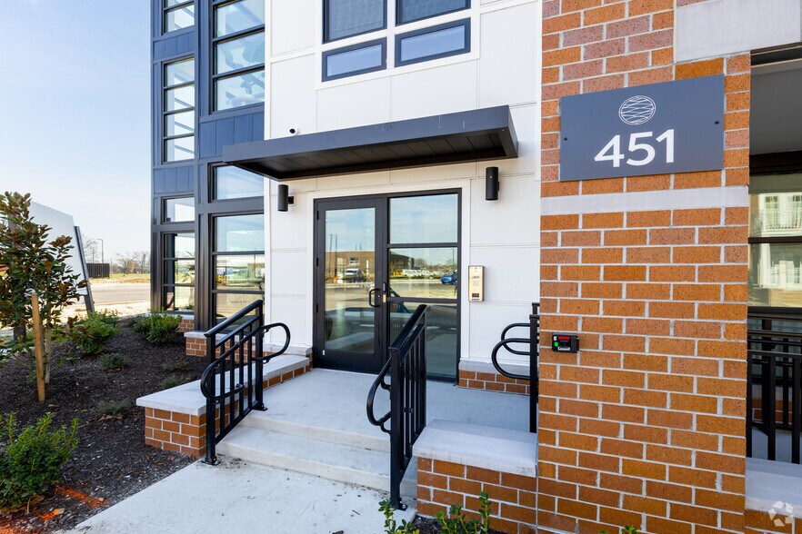 More Photos Of 451 Church St, Norfolk Apartments For Lease