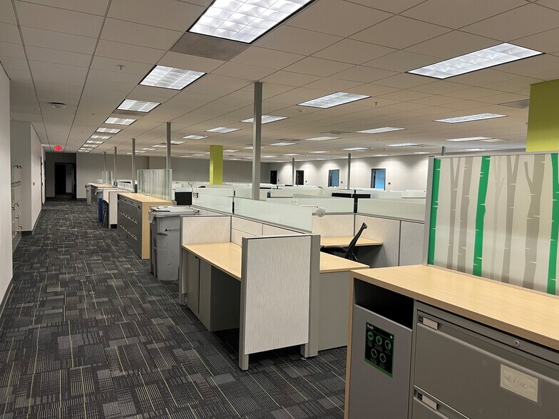 More Photos Of 151 Corley Mill Rd, Lexington Office For Lease